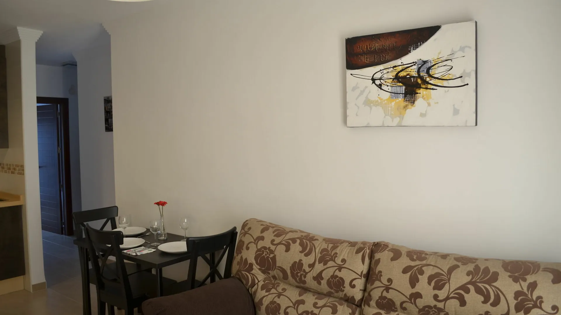 Apartamentos Ruisol - Auto Checkin - By Centrall Alquileres Turisticos Nerja Spain